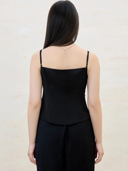 Damen-Sportshirt mit langen Ärmeln in sportlichem Stil – figurbetont und in drei Farben erhältlich