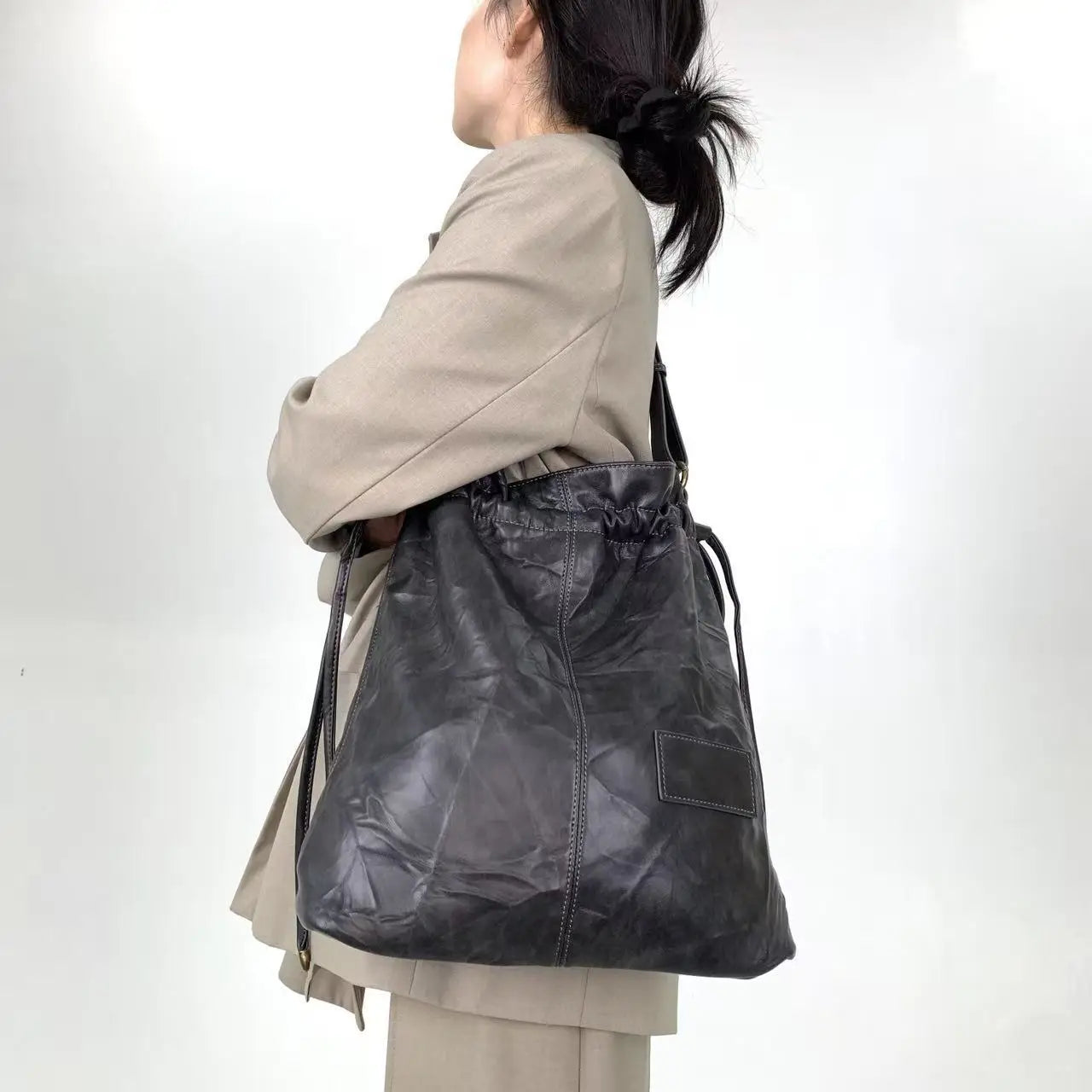 Damen-Top-Handle-Tasche Großes Fassungsvermögen mit Kordelverschluss Innenfächern für Handy Geldbörse