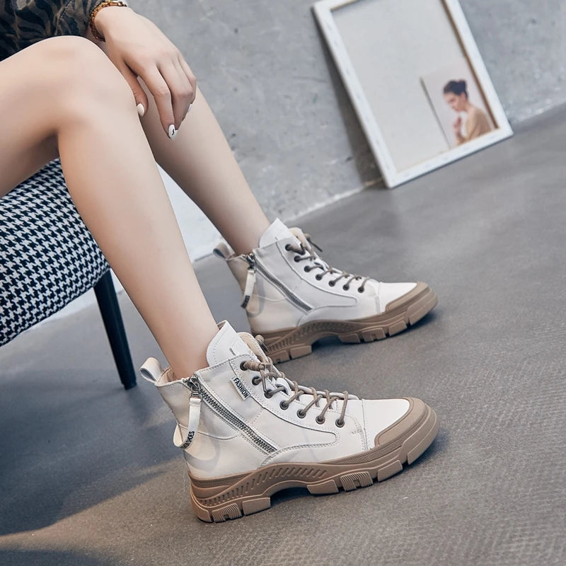 Damensneaker-Boots mit Schnürung und Reißverschluss, runder Zehenkappe, flacher Profilsohle