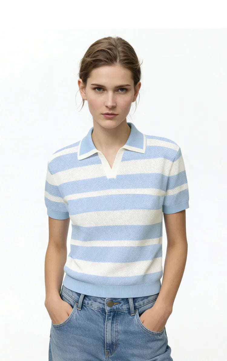 Gestreifter Damen-Strickpullover mit Polokragen, kurzarm, hellblau-weiß