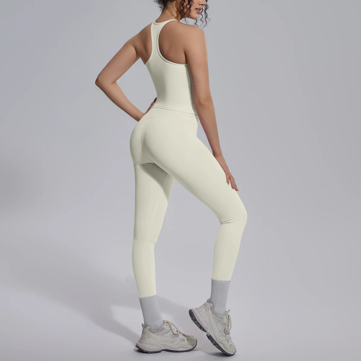 Damen-Yoga-Set mit Leggings, cremeweiß, Rückenansicht, enger Sitz