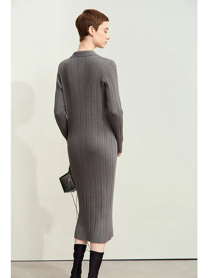 Elegantes Gestricktes Kleid Für Büro Damen Mit Kragen Und Knöpfen