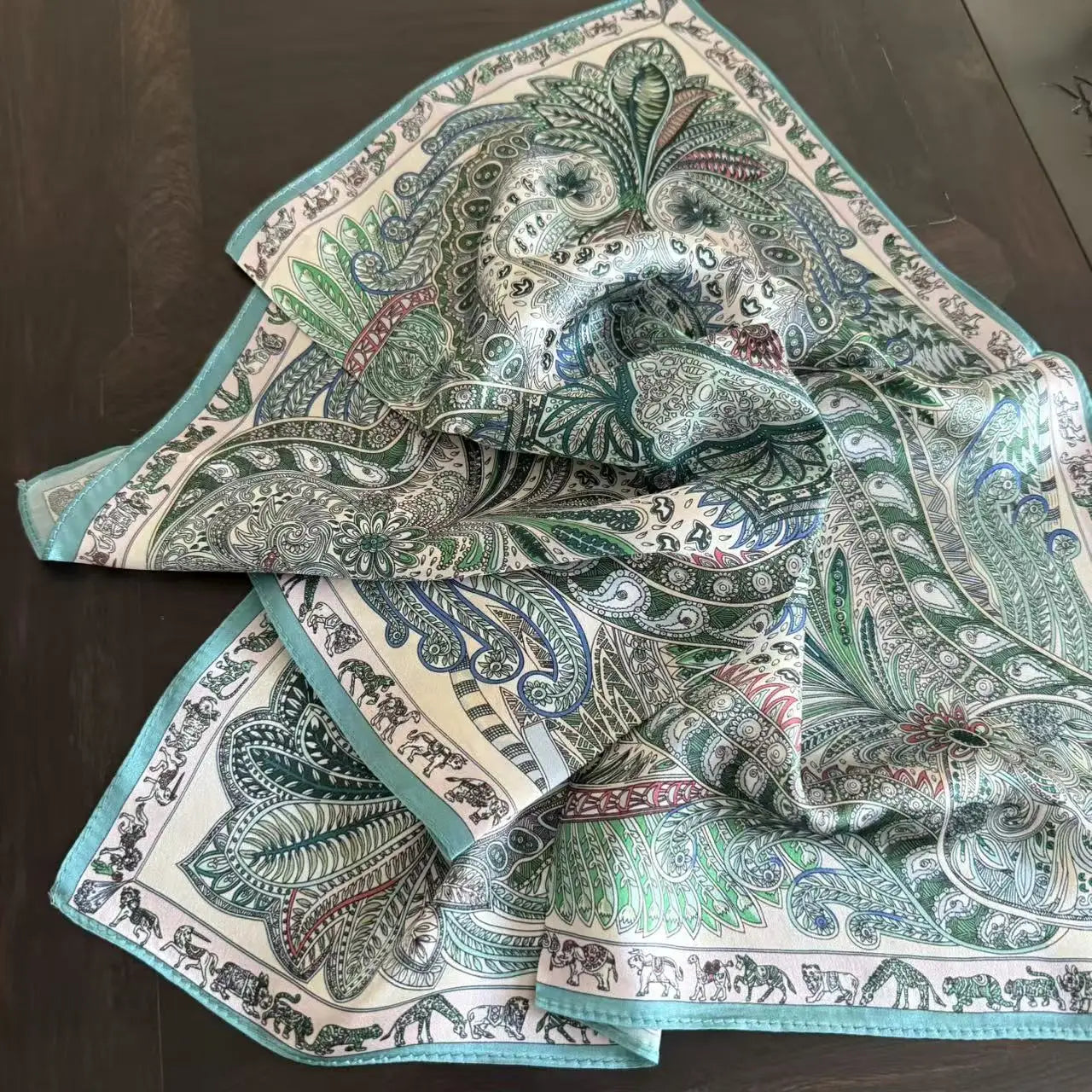 Damen Seidensatin Schal quadratisch Blumenprint Kopftuch Bandana Hijab