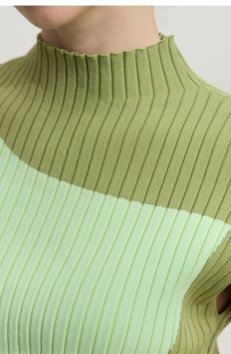 Damen-Ärmelloser Strickpullover Salbeigrün mit Rippstruktur und Halb-Rollkragen