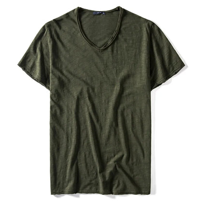 Herren-T-Shirt aus Baumwolle mit V-Ausschnitt, dunkelgrün