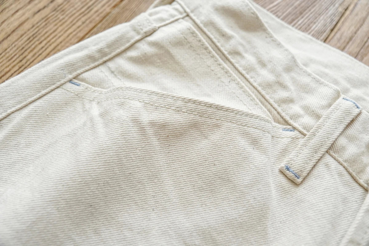 Herren Jeans aus Selvedge Denim mit hohem Bund und regulärer Passform