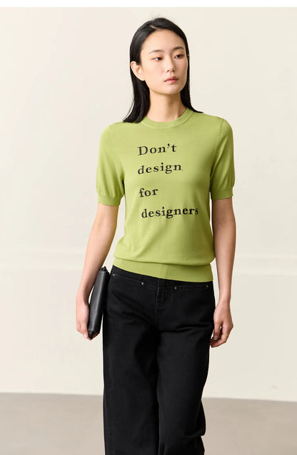 Damen Top im Minimalismus-Stil mit O-Ausschnitt und kontrastierenden Farben