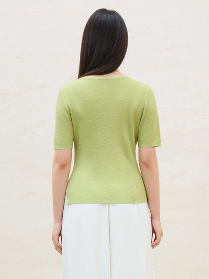 Damen-Polo-Shirt aus Baumwolle mit Polokragen, tailliertem Schnitt und abgerundetem Saum – ideal für den Sommer und den Alltag