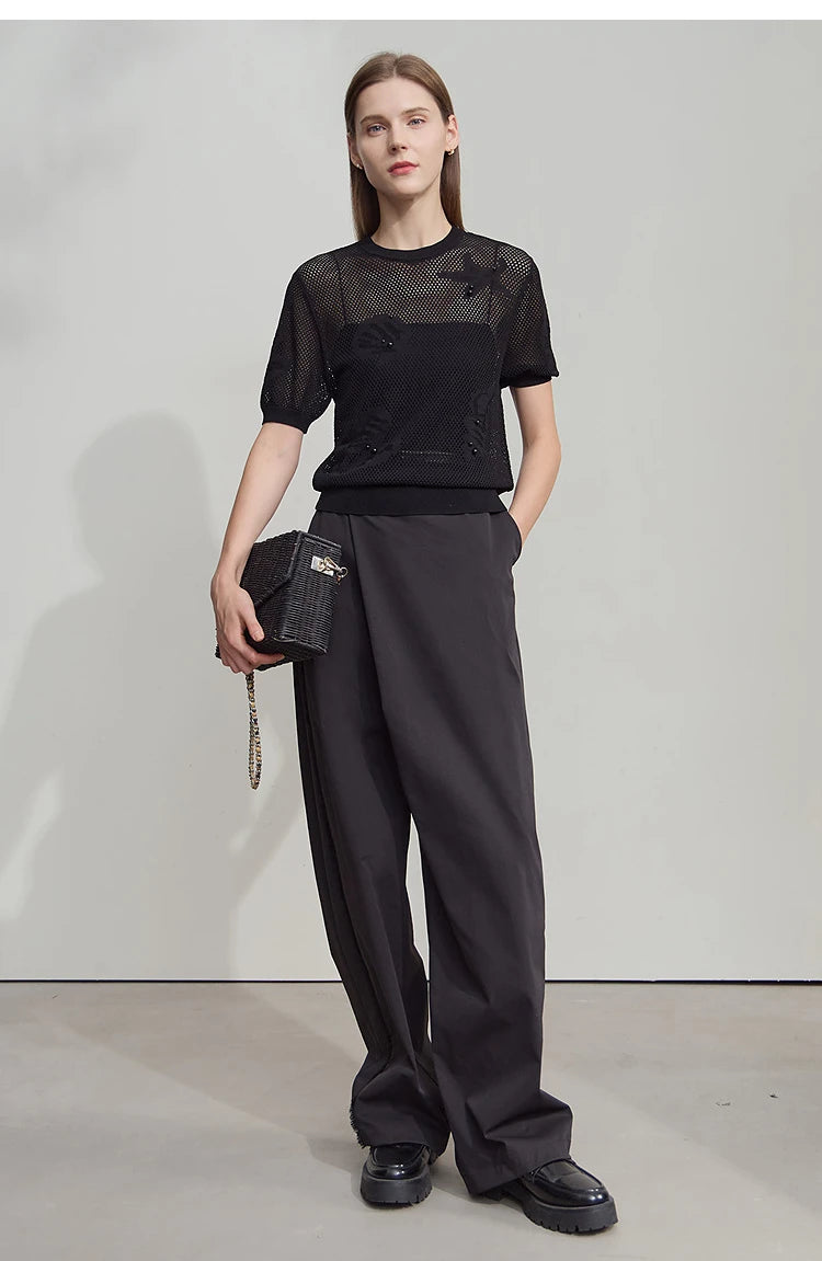 Damen Top im minimalistischen Ozean-Stil mit Perlenbesatz und durchbohrten Löchern