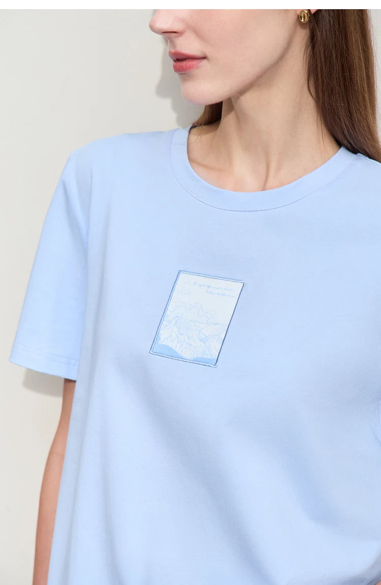 Damen T-Shirt aus Baumwolle mit lässigem O-Ausschnitt und modischer Stickerei