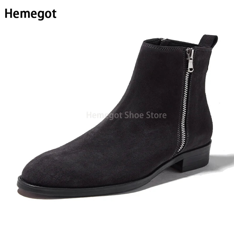 Schwarzer Wildleder-Chelsea-Boot mit seitlichem Reißverschluss und kurzem Schaft