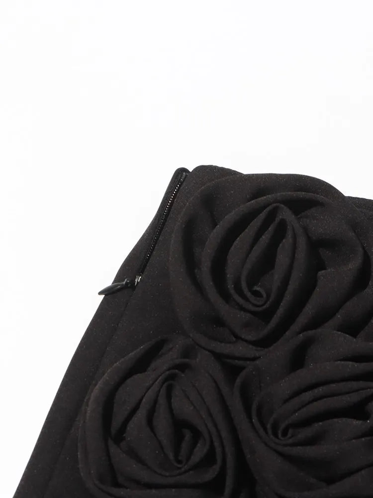 Ärmelloses Damenkleid mit quadratischem Ausschnitt und Applikationen – elegantes, rückenfreies Design mit hoher Taille