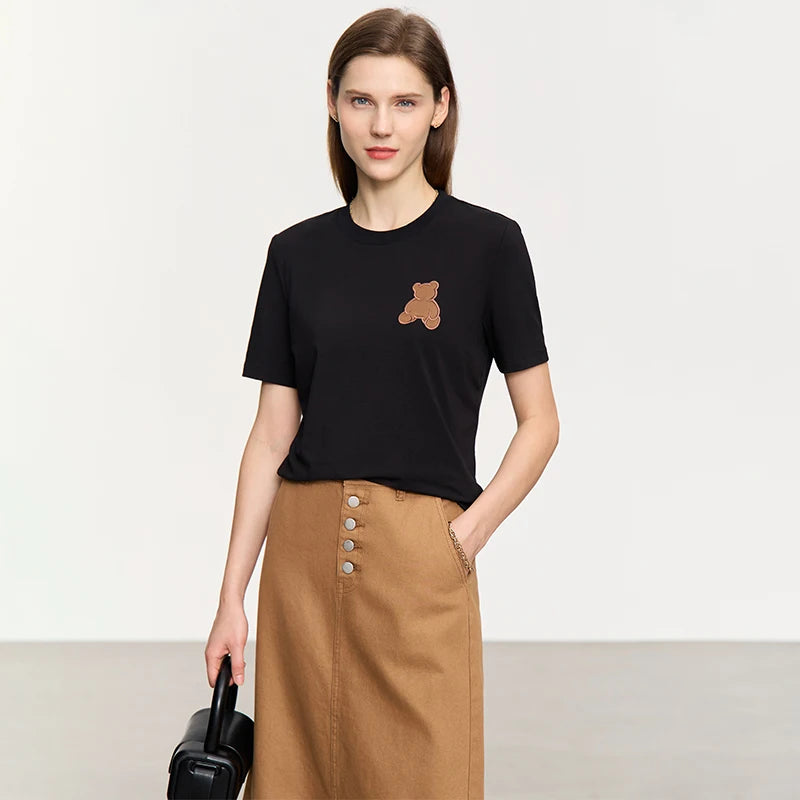 Damen Top im minimalistischen Stil mit Bären-Applikation und O-Ausschnitt