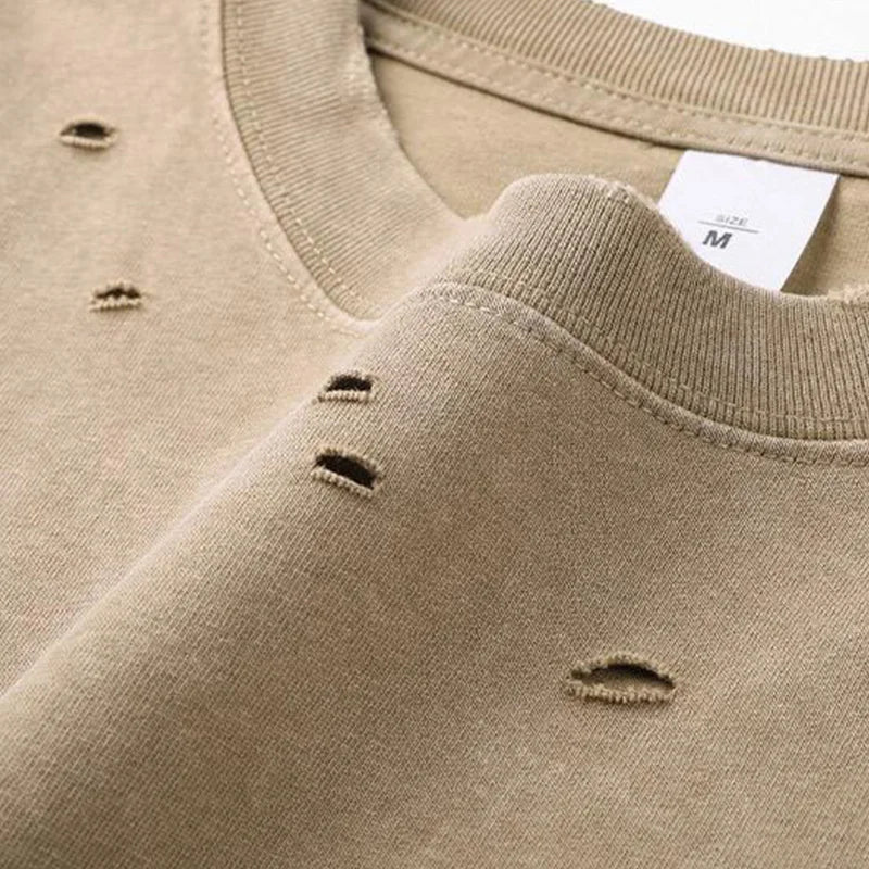 Herren Übergroßes T-Shirt mit Zerrissenen Löchern für Lässige Streetwear im Sommer