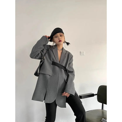 Elegantes Damen-Kleid mit Stehkragen und langen Ärmeln – Schlankes Design mit Diamant- und Ketten-Patchwork