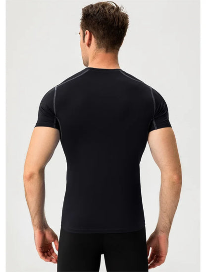 Eng anliegendes Herren-Fitness-Trainingsset mit kurzen Ärmeln – elastisch und schnelltrocknend, ideal für Sport und Laufen.