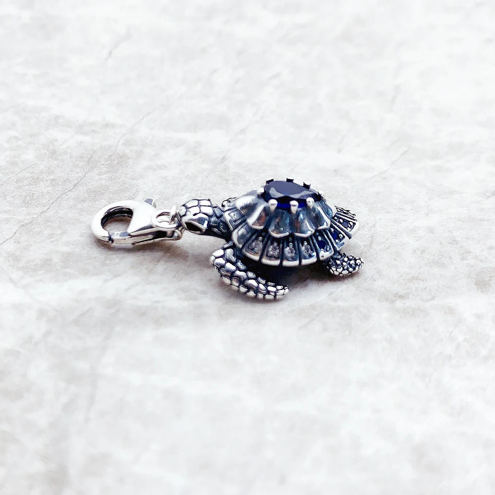 Damen-Charm-Anhaenger Schildkroete blaue Steine aus Sterlingsilber