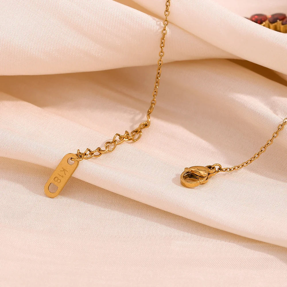 Damen-Armband mit roten Wassertropfen-Zirkonia