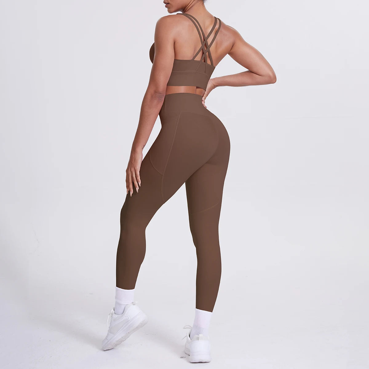 Yoga-Set mit Sporttop und Leggings, braun, gekreuzte Träger, hoher Bund