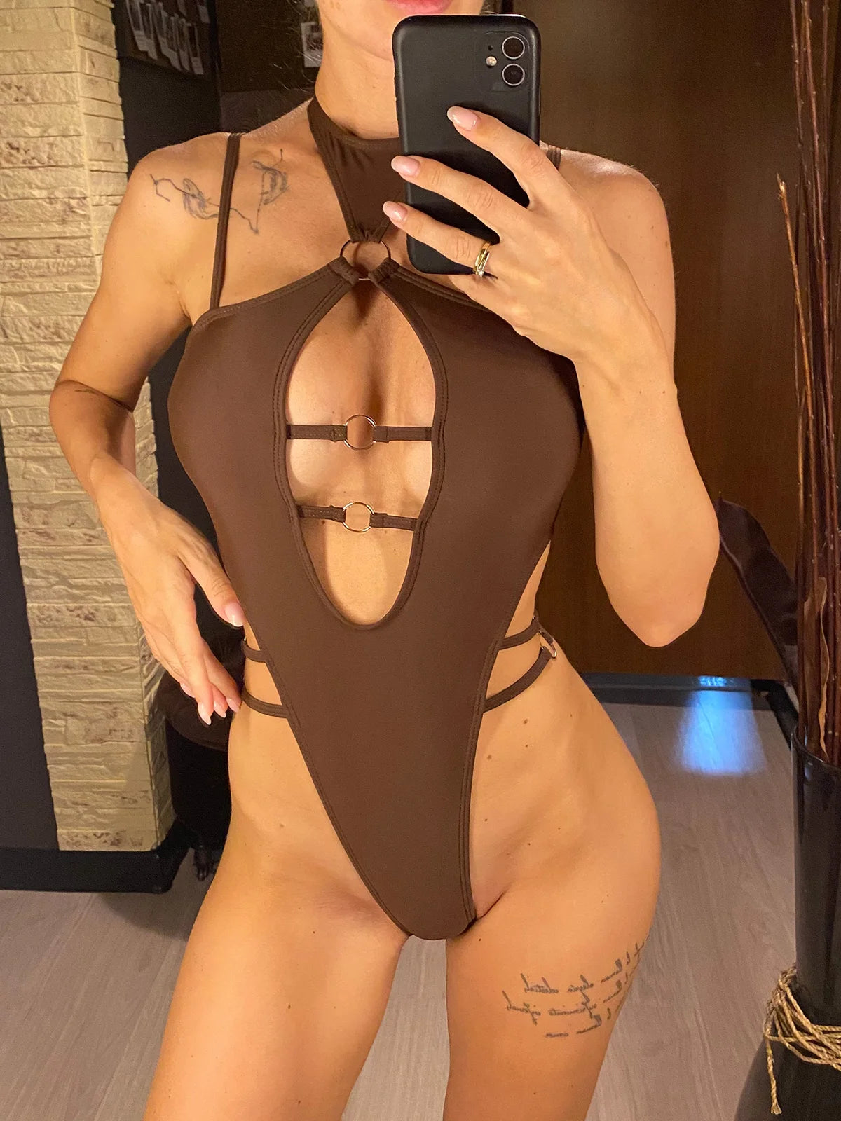 Damen Badeanzug Neckholder Cut-Out Micro Tanga hoher Beinausschnitt Monokini