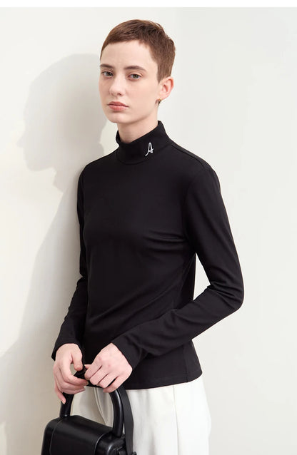 Damen Rollkragen-T-Shirt aus besticktem Fleece für warme Wintertage