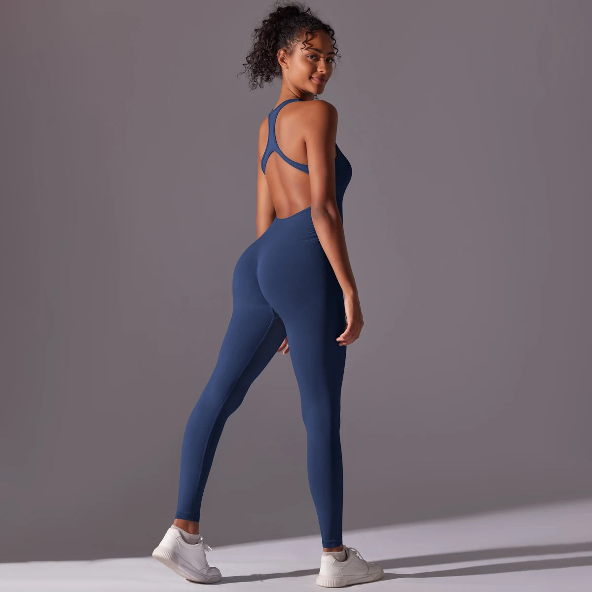 Nahtloser Yoga-Bodysuit, dunkelblau, rückenfrei mit Racerback und Kreuzträgern