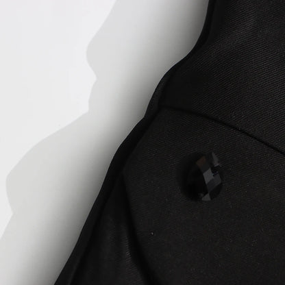 Elegantes Damenkleid mit Rundhalsausschnitt, langen Ärmeln und Patchwork-Design in lockerer Passform.