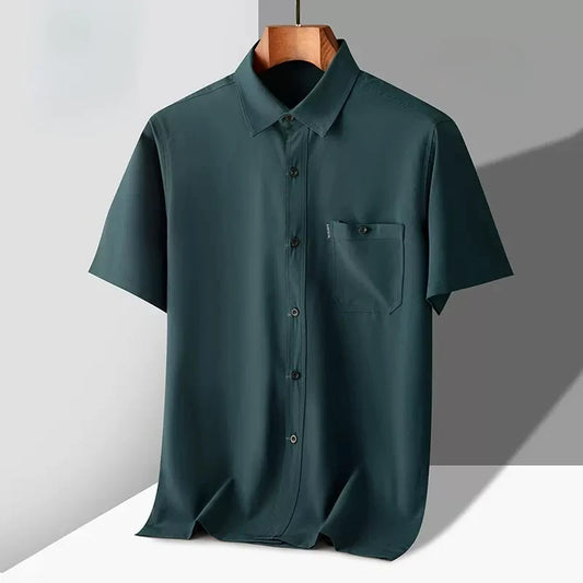 Kurzärmeliges Herren-Poloshirt aus Eisseide – bügelfreies, lässiges Strandoberteil für Herren mittleren Alters