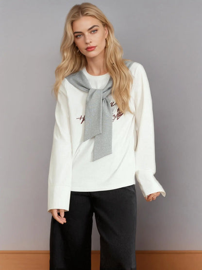 Vielseitiges Damen-T-Shirt mit V-Ausschnitt und langen Ärmeln – lässig und figurbetont für den Frühling