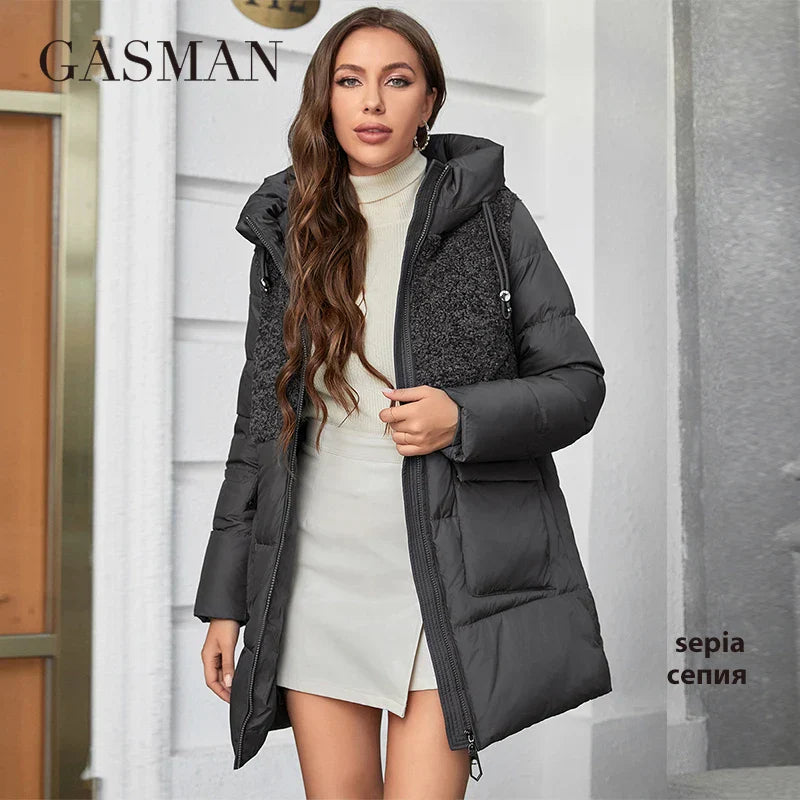 Kurze Damen-Daunenjacke mit Stehkragen und Kapuze – Slim Fit und warm für den Alltag