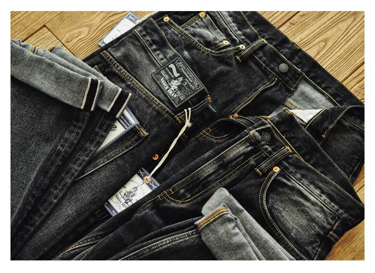 Herren Jeans aus Denim im Distressed Look mit gerader Passform