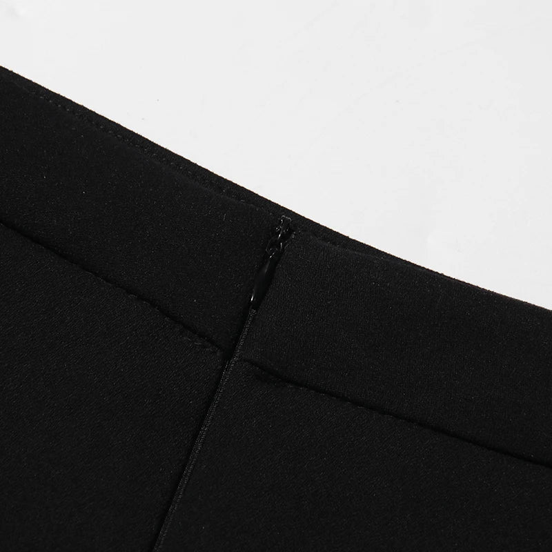 Minimalistisches Damen-Kleid mit Reverskragen, langen Ärmeln und hohem Bund – Patchwork-Design und lockere Passform