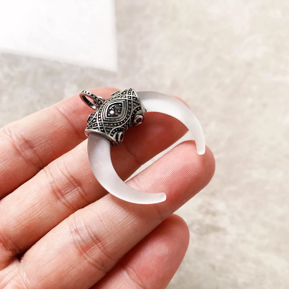 Damen-Charm-Anhänger Tigerzahn Schutz aus Sterlingsilber
