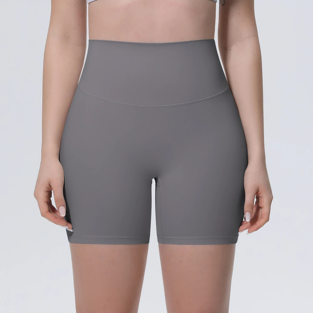 Grau High-Waist-Yogashorts für Damen, kurz, körpernah, mit subtiler Nahtlinie