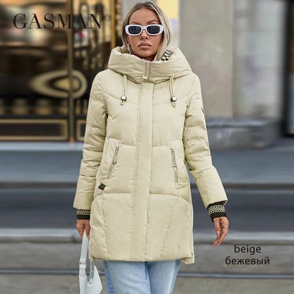 Kurze Damen-Daunenjacke mit Kapuze und hochwertigem Design – ideal für den Winter