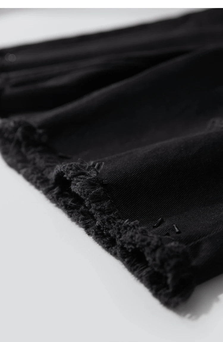 Damen Denim Shorts im minimalistischen Casual-Stil mit Zipper und Loch-Dekoration