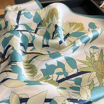 Damen Seidenschal 53cm quadratisch floral Halstuch Bandana Haarband hochwertig