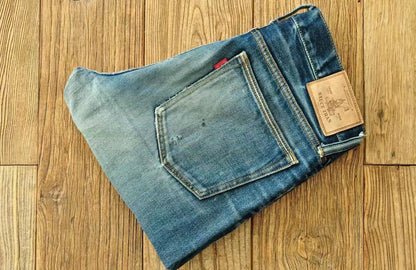 Herren Jeans aus Selvedge Denim in Indigo und Schwarz mit Reißverschluss