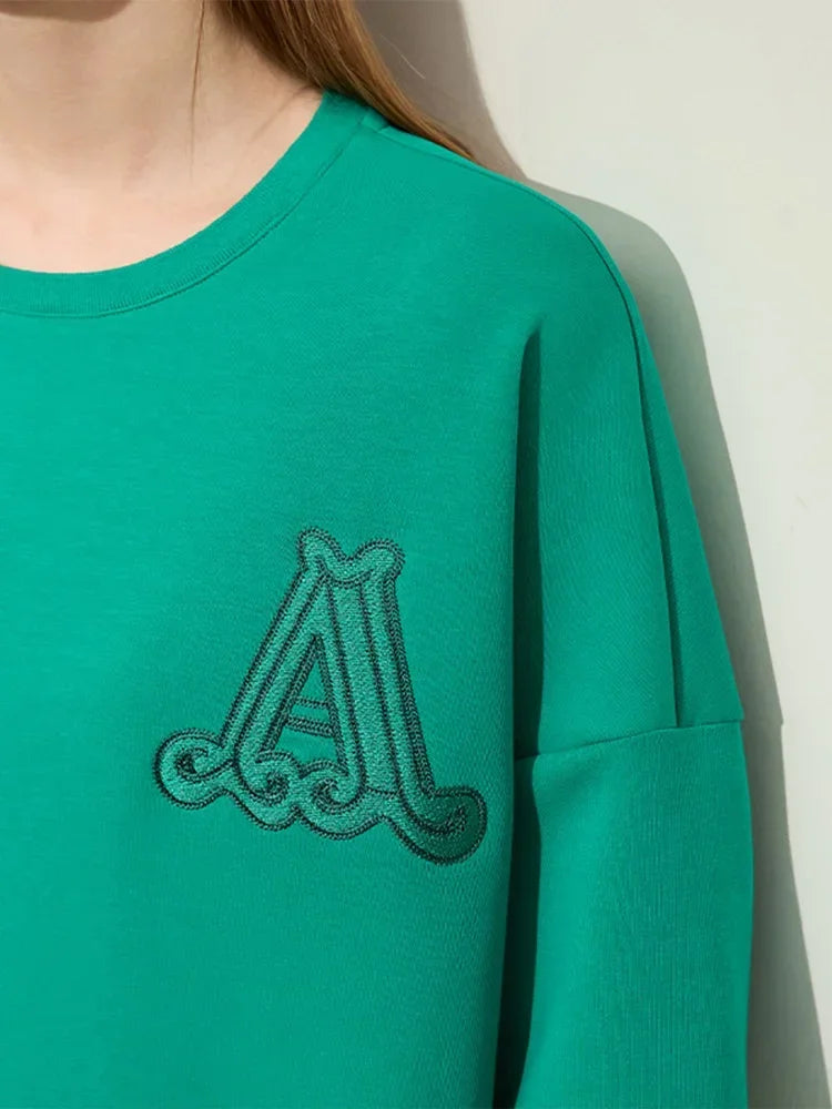 Damen Rundhals-T-Shirt im minimalistischen Stil mit lässiger Stickerei und kurzen Ärmeln