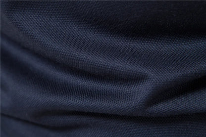 Herren Poloshirt mit V-Ausschnitt im einfarbigen, klassischen Stil