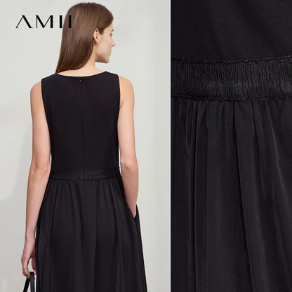 Taillenbetontes Damenkleid aus Baumwolle, ärmellos, schwarz, Rückansicht mit Teilnaht