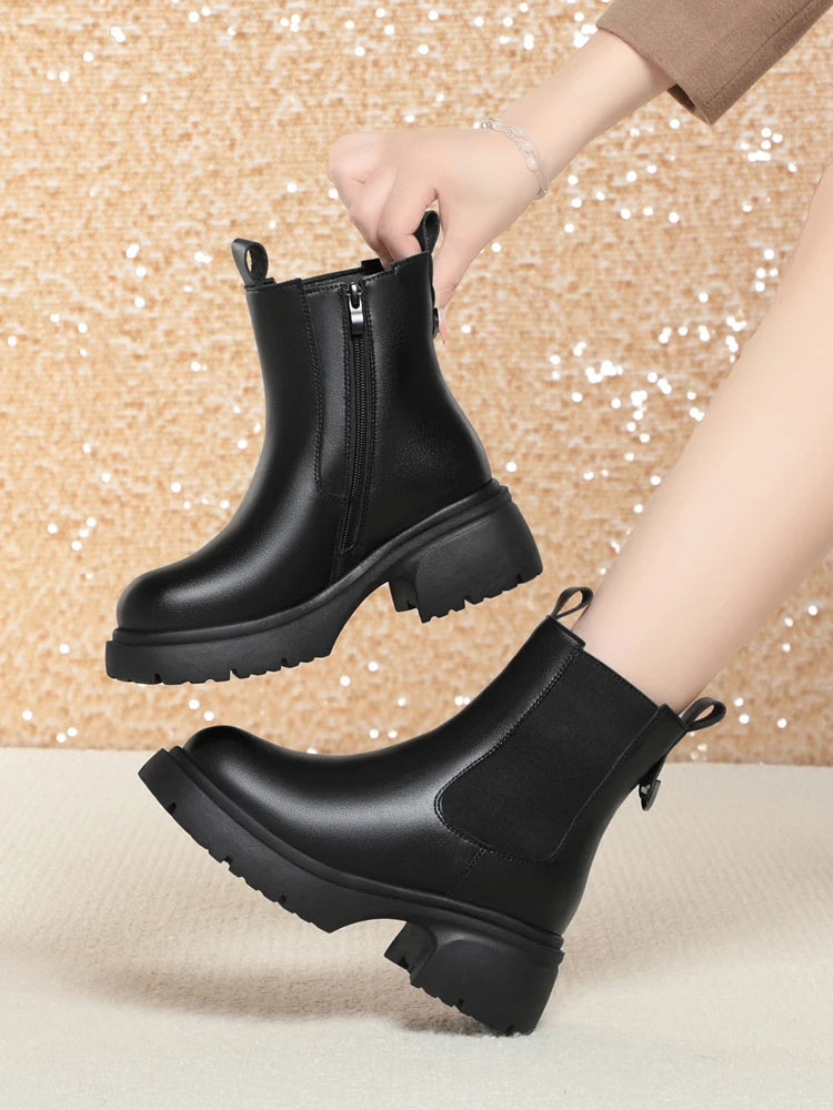 Schwarze Damen-Schneestiefel mit Reißverschluss und Chelsea-Einsatz, dicke Profilsohle