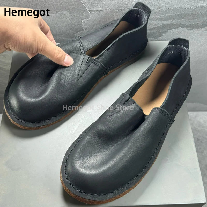 Dunkelblauer Herren-Slip-On-Lederschuh mit rundem Zeh, Griff am Schaft