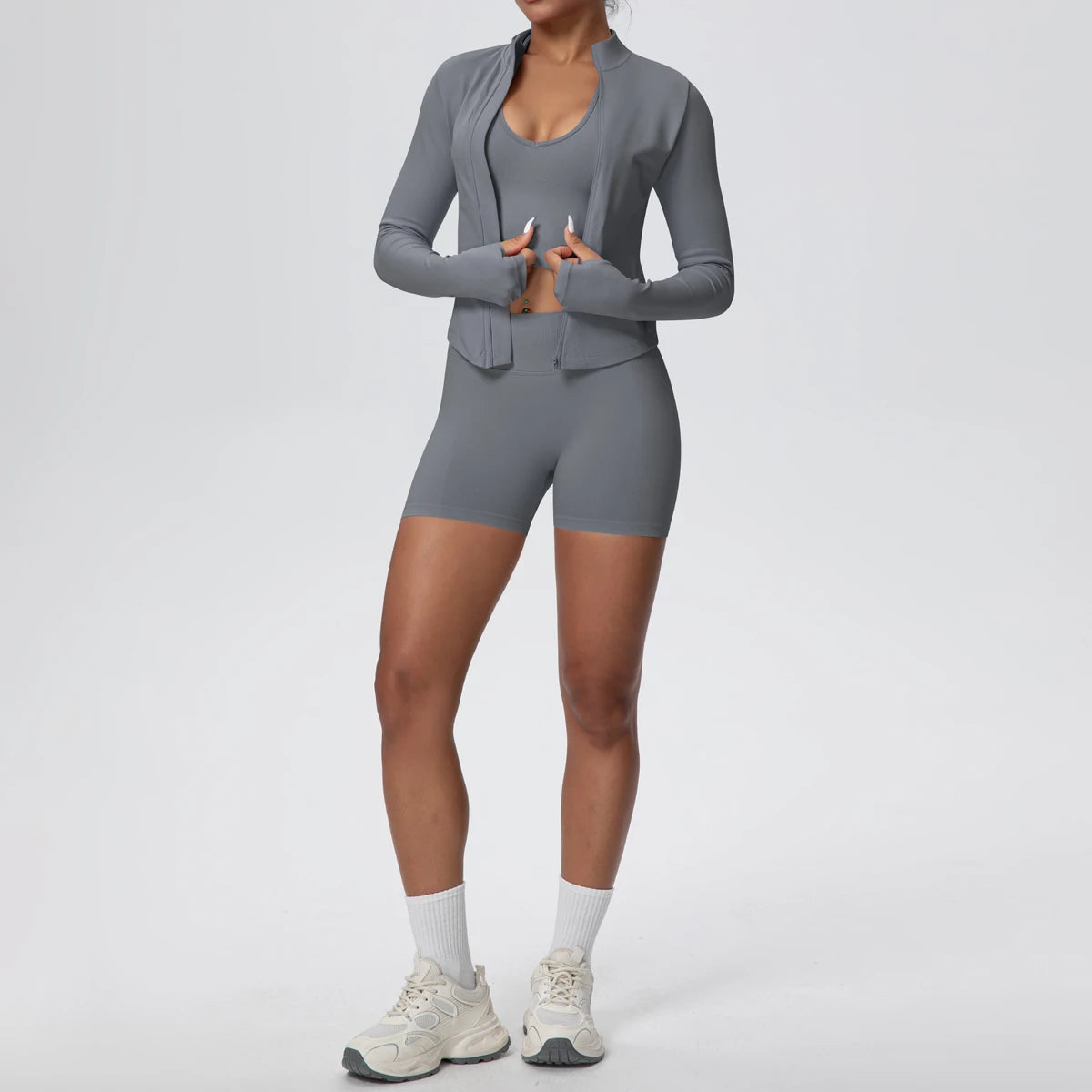 Damen Yoga-Set in Grau, langärmliges Oberteil und kurze Leggings
