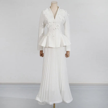 Elegantes Damenkleid mit Rundhalsausschnitt, halblangen Ärmeln und Spitzen-Patchwork-Design – figurbetont und stilvoll.