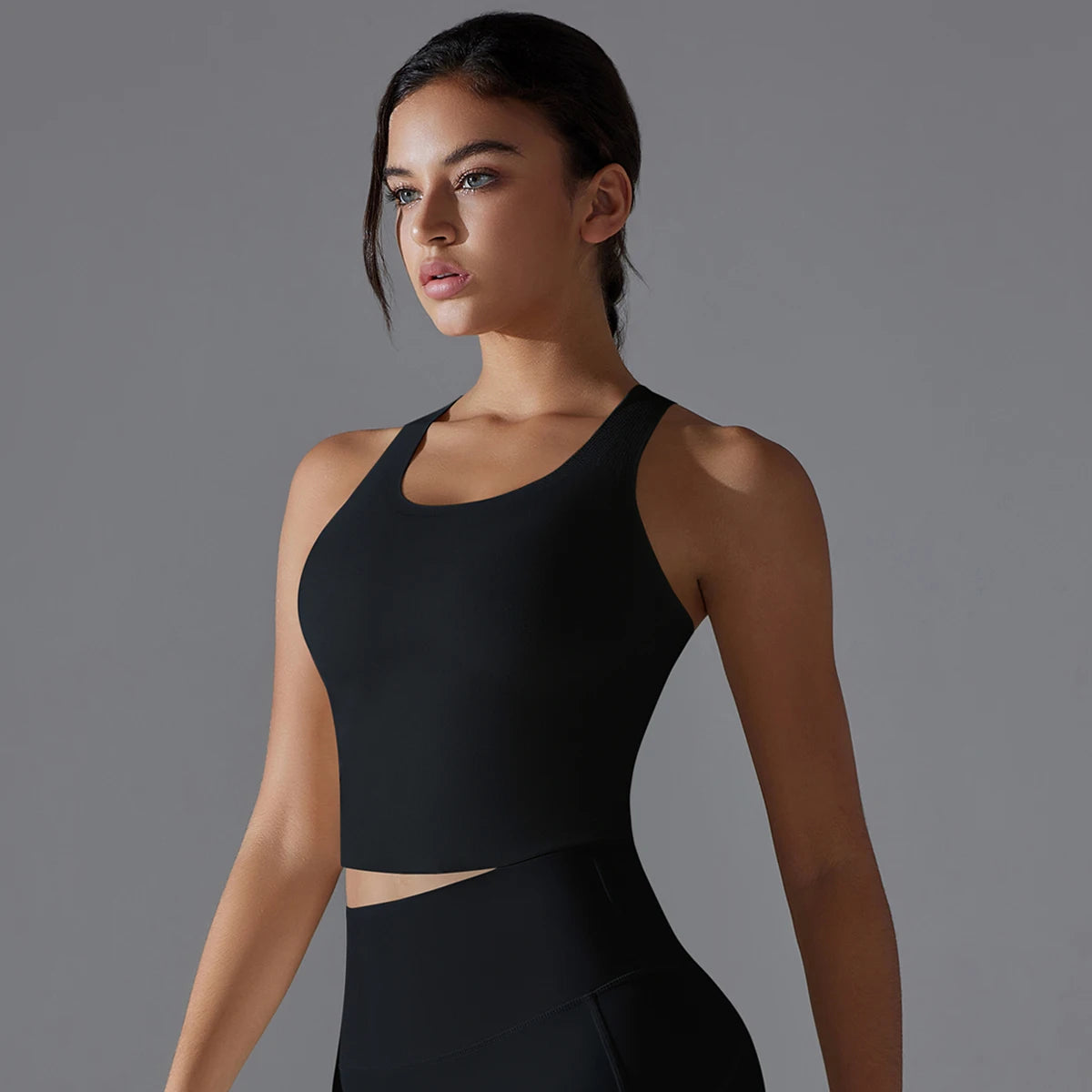 Nahtloses Yoga-Top für Damen mit Rundhalsausschnitt und breiten Trägern, schwarz