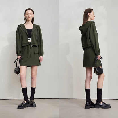 Eleganter Damen-Minirock dunkelgrün, elastischer Bund mit Kordelzug, Vorder- und Seitenansicht