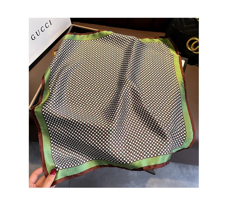 Damen Seidenschal 53cm quadratisch Haarband Halstuch Bandana bedruckt D