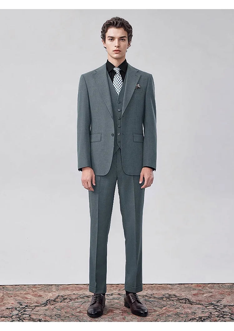 Eleganter Herrenanzug in Blau, einreihig mit Weste und Hose – 3-teiliges Slim-Fit-Set für Hochzeit oder Freizeit.