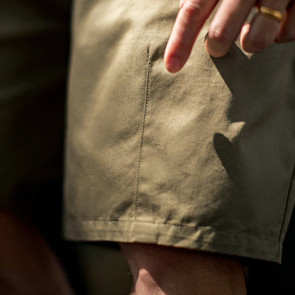 Herren Vintage Shorts in Khaki mit geradem Bein und Kordelzug